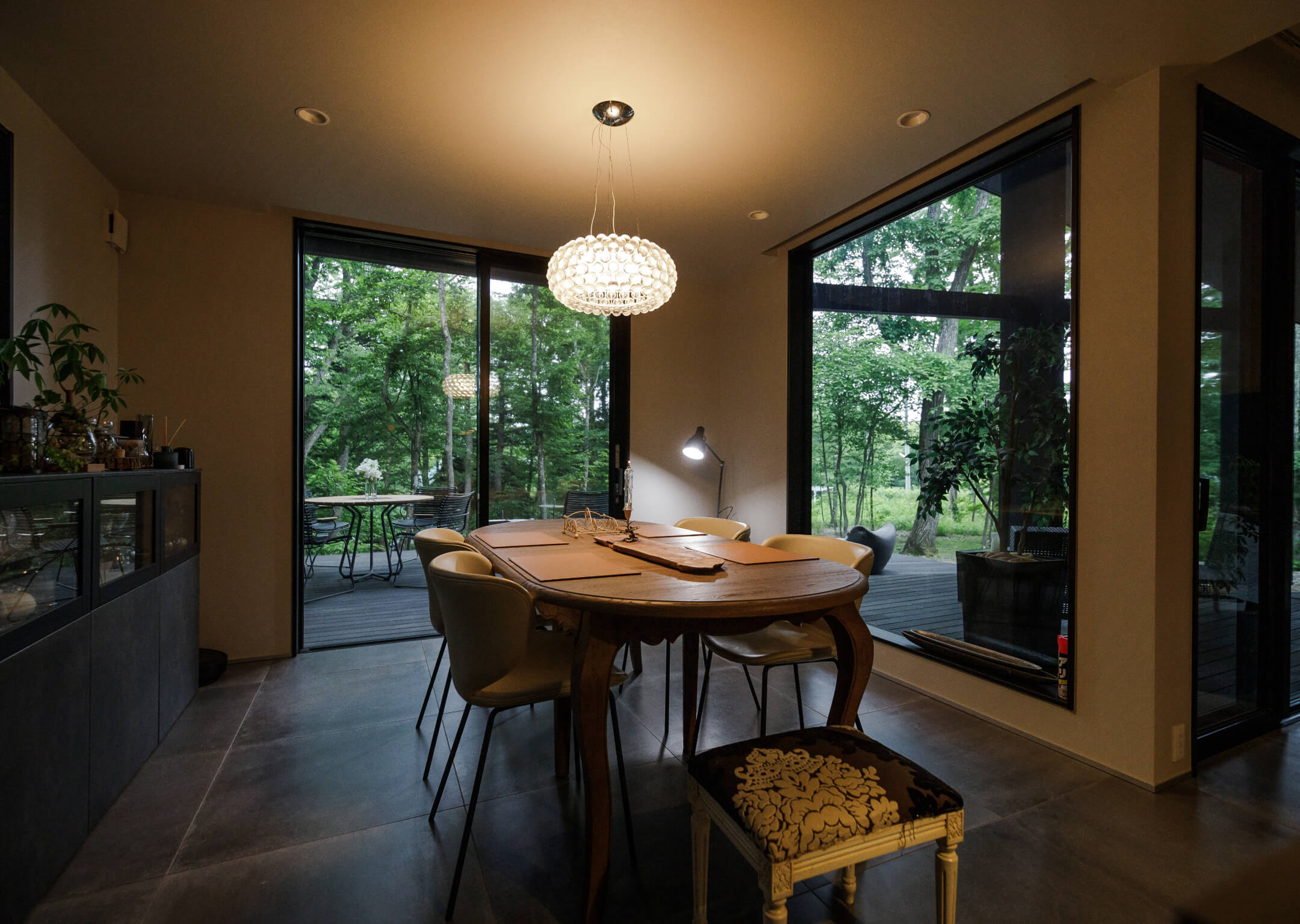 陰翳礼賛の美意識を宿した家